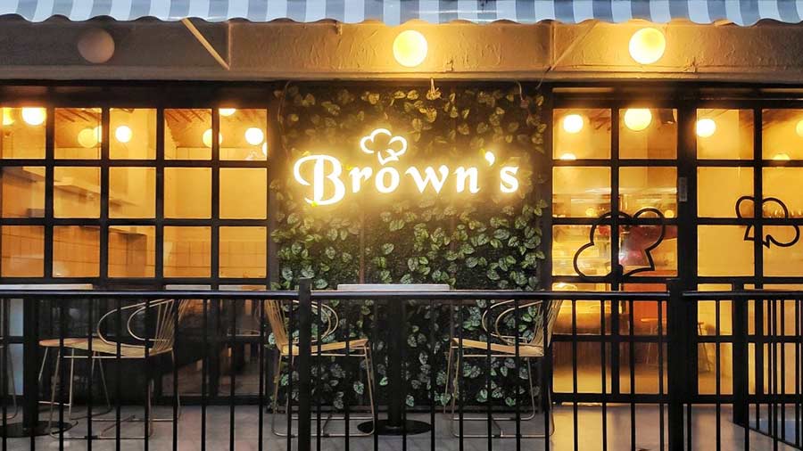Brown's cafe